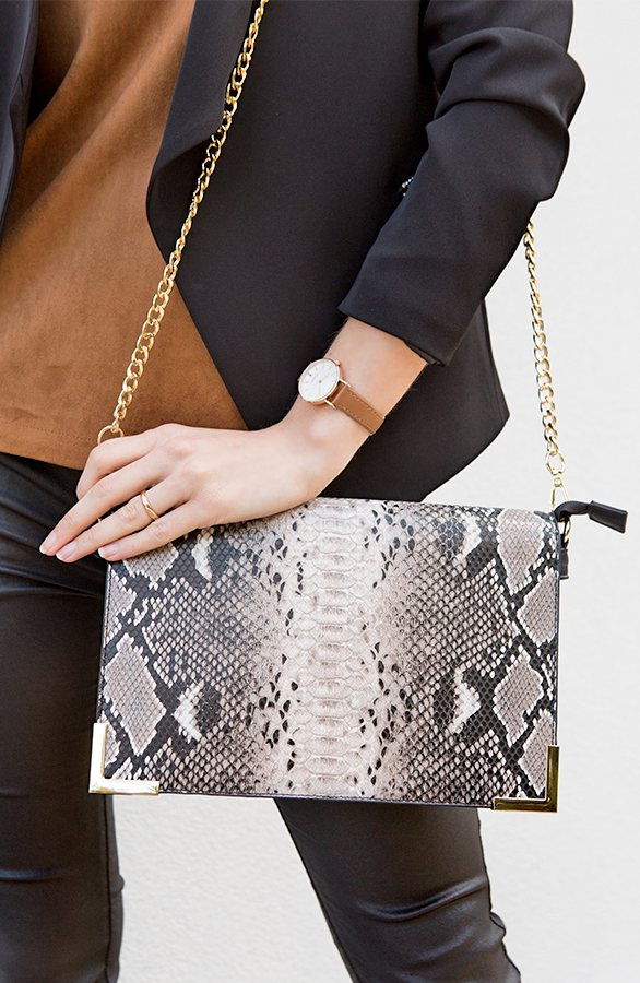 slangenprint clutches taupe